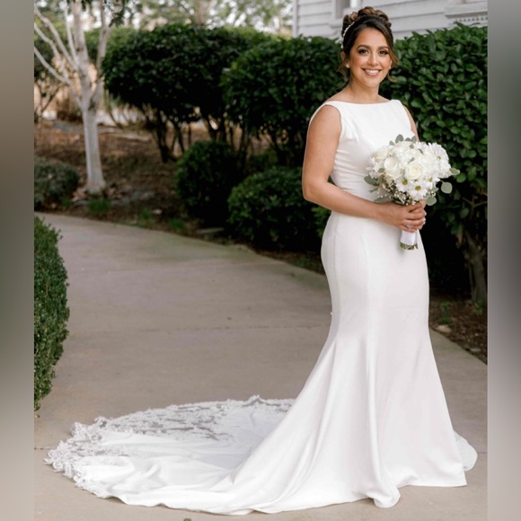 Maggie Sottero Wedding Dress - Picture 10 of 10